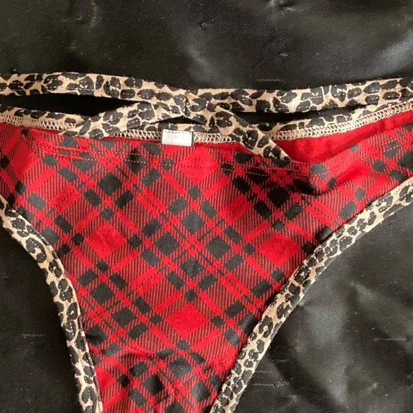 Victoria’s Secret Strappy Plaid Thong NWT - Picture 6 of 12